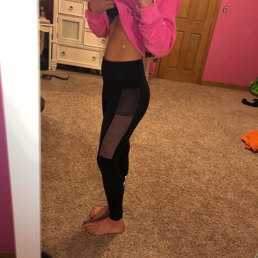 Brand new high waisted pink leggings - Picture 4 of 4